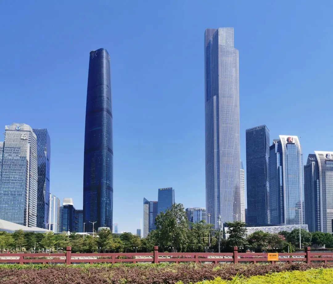 白云湖刚需地铁盘，总价232万买中建星光城!