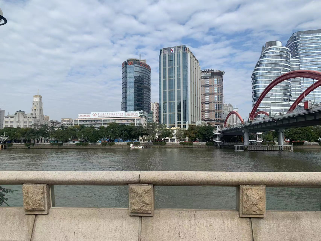 海珠区越秀滨江樾建面180-290方