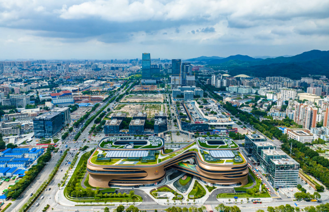 白云万科瑧山府65套房源，开盘靠抢？