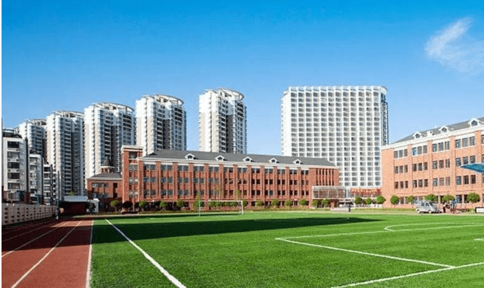 广州地铁珑璟台单价8.5-万/m²起，项目有哪些优势?