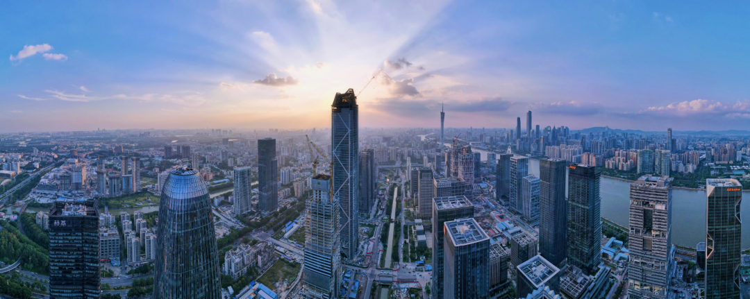 广州地铁珑璟台加推4栋，价格8.5-9.5万/m²！