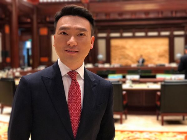 怼哭撒贝宁的央视一哥，婚后丁克22年一直租房，却过着让无数人羡慕的生活...（组图） - 27