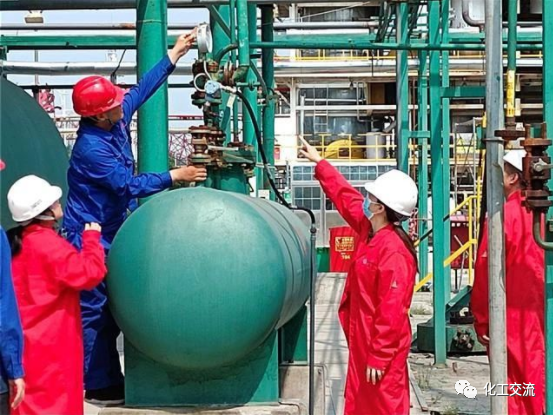 化工人，如何从技术型走向管理层？的图1