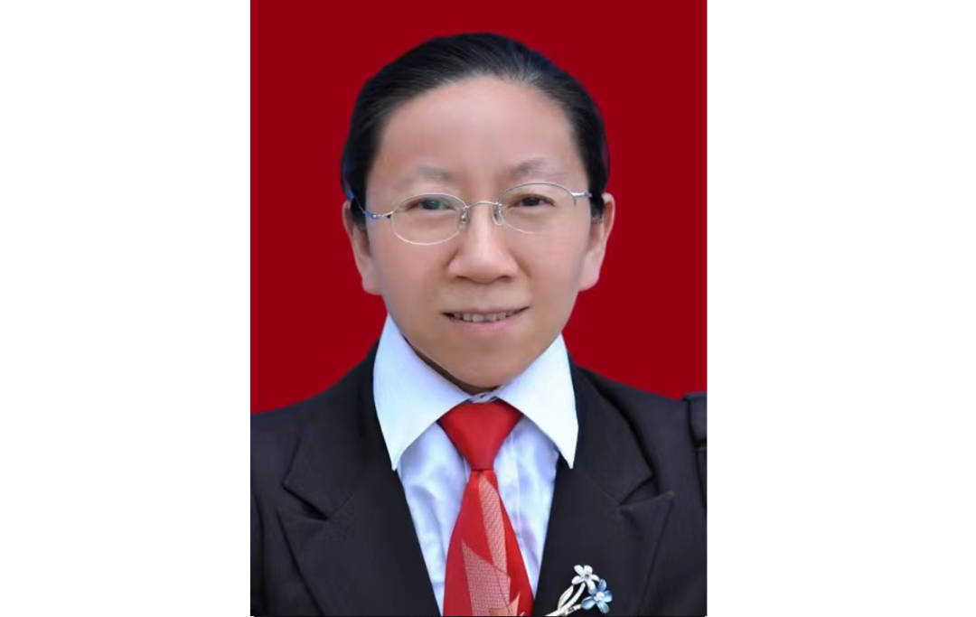 张兰萍张兰萍 女,55岁,汉族,中共党员,白银市白银区白茨滩小学教师