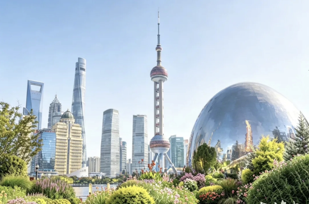 Shanghai's Shirtless Park Debate ： Freedom or Public Nuisance?