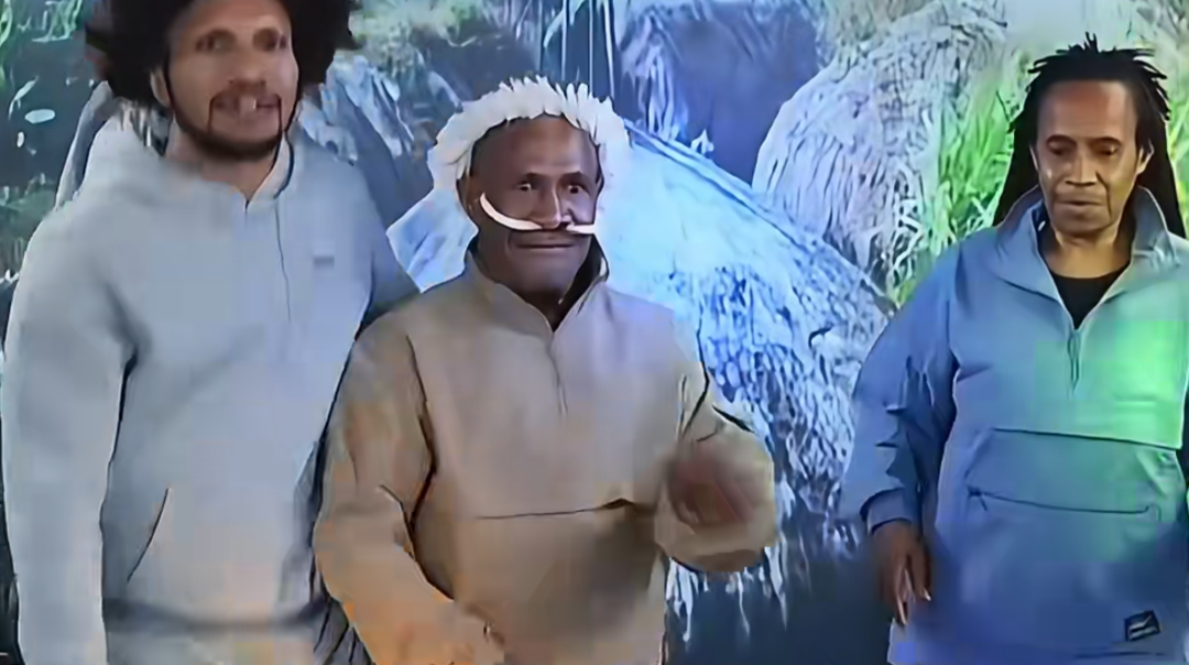 400万人围观部落“野人”直播间带货，一句话没说卖出近250万元