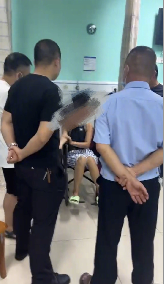 潜水时被弃海中，游了2小时才靠岸？官方回应！