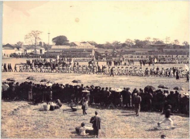 “广东省大运动会”运动员入场。资料图片