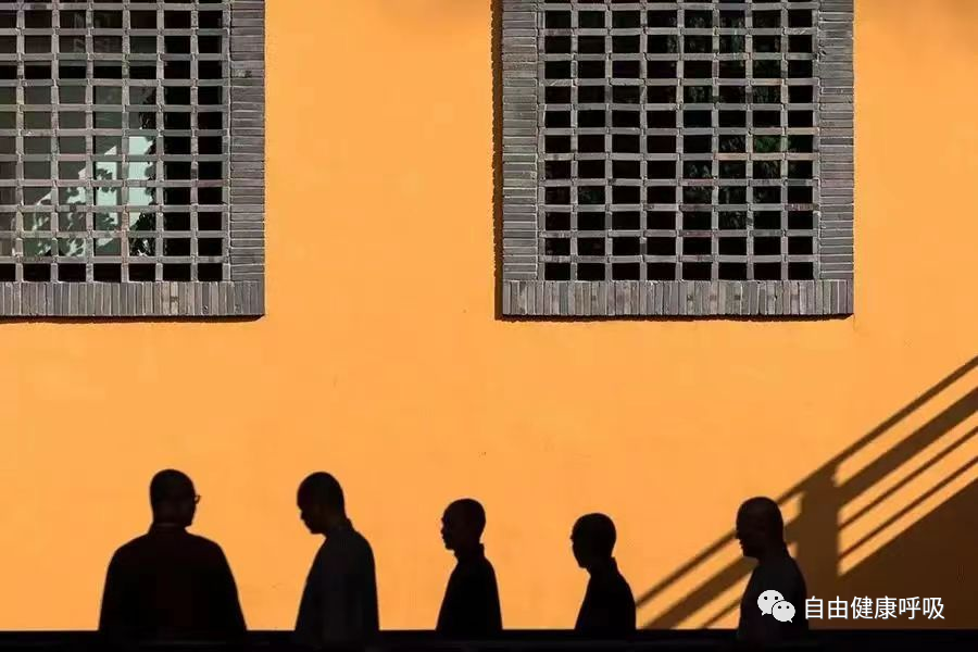 制氧机怎么制氧两分钟教你学会家庭吸氧_https://www.jmylbn.com_新闻资讯_第7张