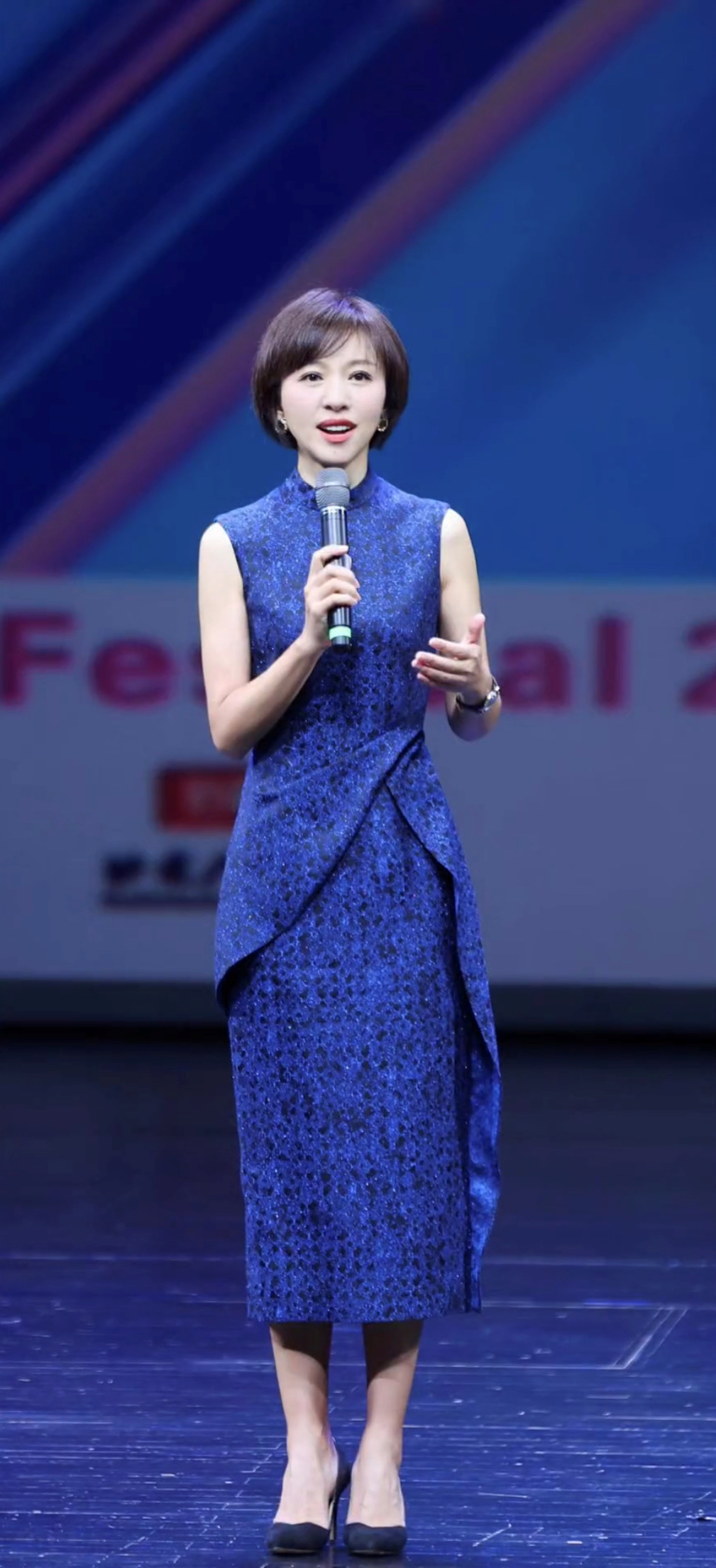 实属罕见欧阳夏丹t台走秀