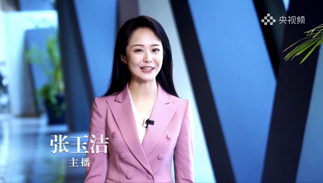 体育频道巴黎奥运会栏目《体坛晨报》开播,首发主持王子涵程河源