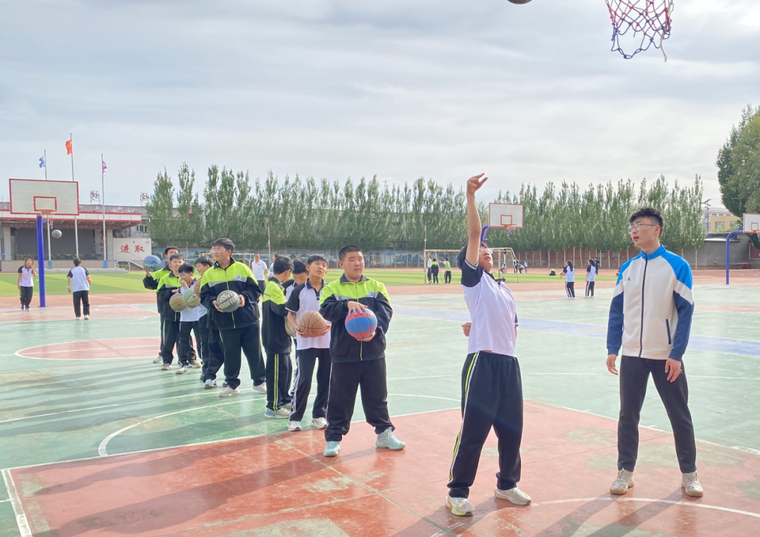 天津体育学院附属中学图片