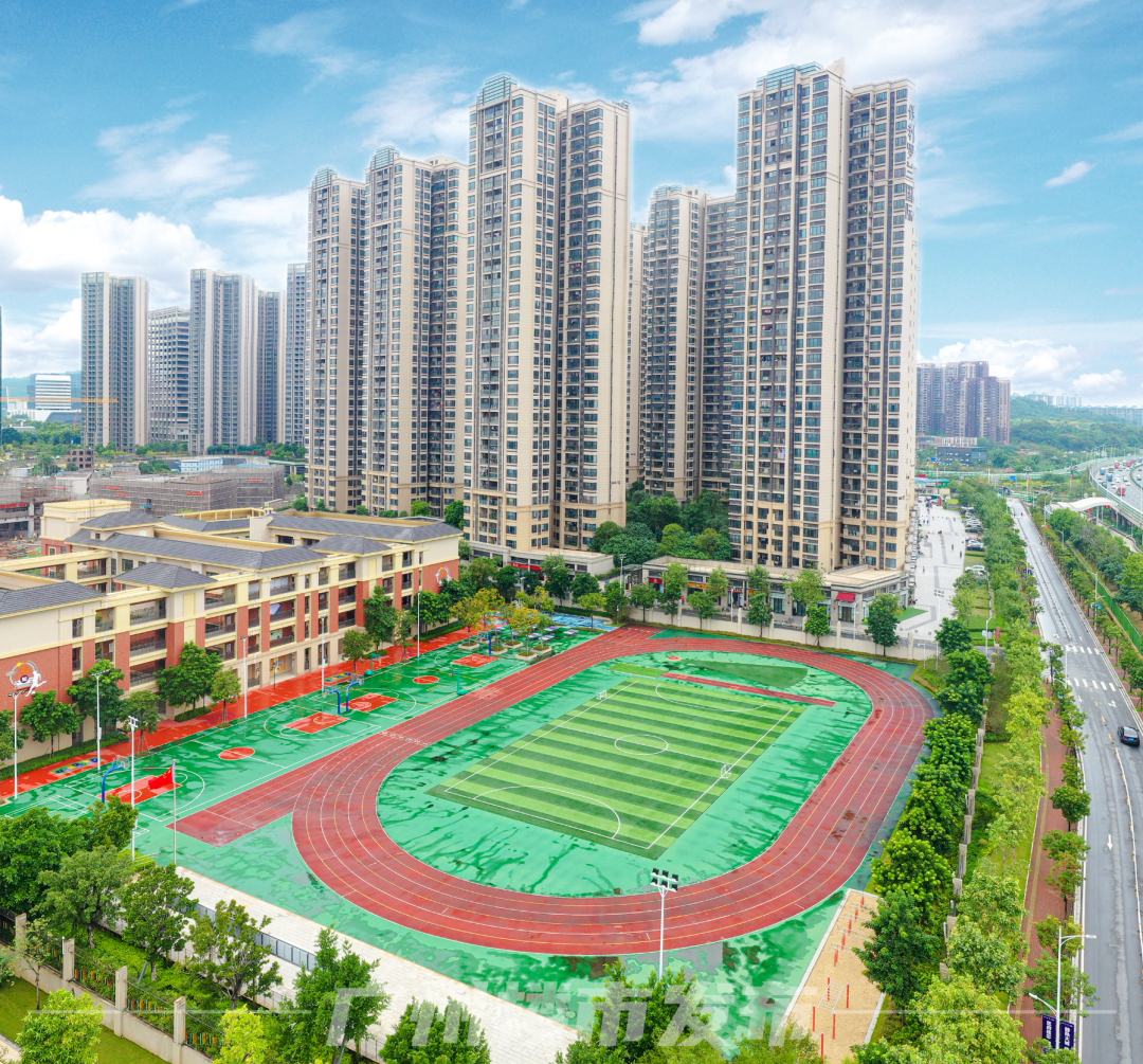 保利罗兰国际收官在即，总价43X万起入住区府！