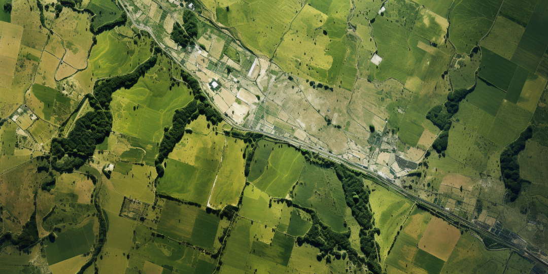 AI绘画+文字_图像prompt 生成以假乱真的遥感图像