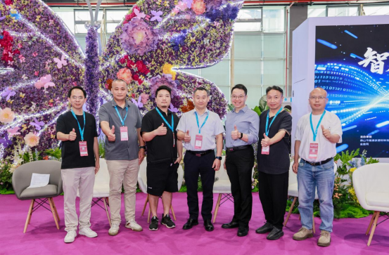 围绕“好房子 好设计 好产品”展开的2025泛家居品牌智造高峰论坛成功举办(图2)