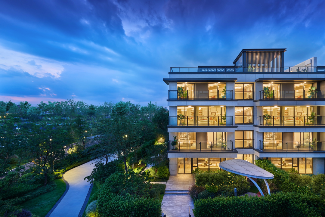 白云龙湖天著周末开放叠院样板房！