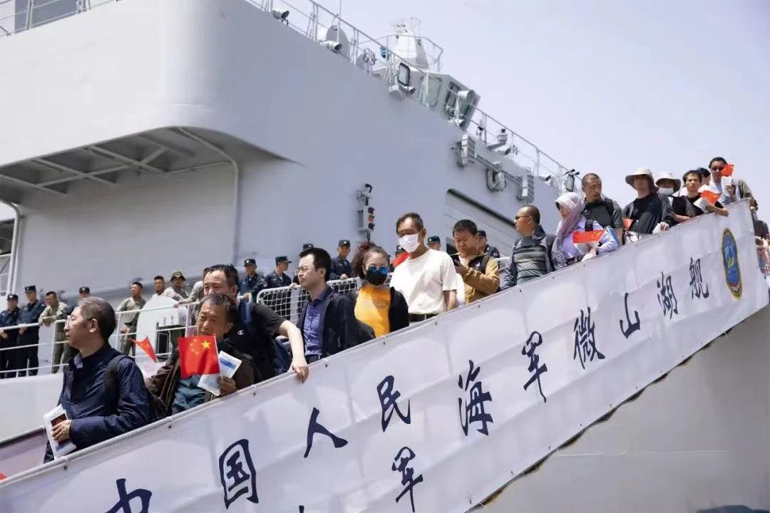 中國海軍南寧艦,微山湖艦緊急赴蘇丹執行撤離我在蘇丹人員任務.