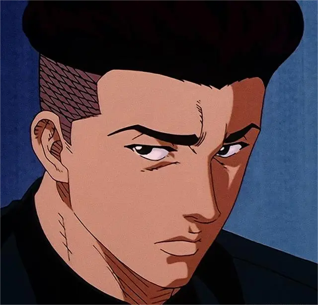 疯了吗，前后左右的男人都在哭