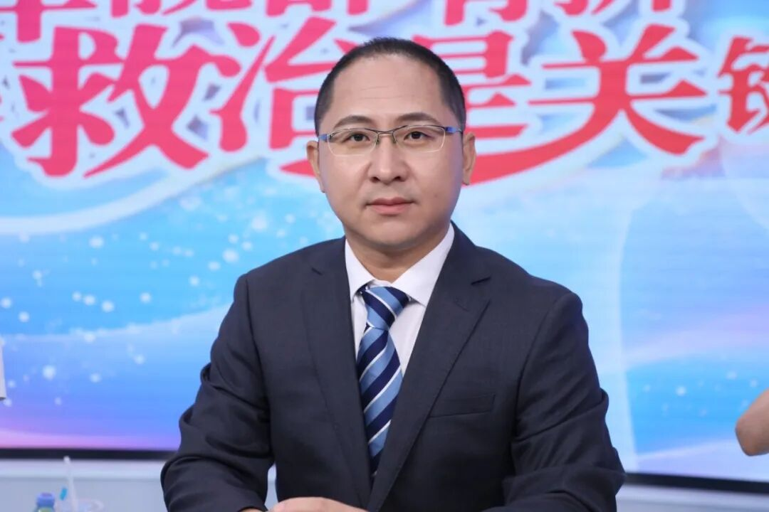 为什么手术后要经常翻身女子摔了一跤后竟无法翻身？原来是遭遇这种要命的骨折！福建医生提醒→_https://www.jmylbn.com_新闻资讯_第4张