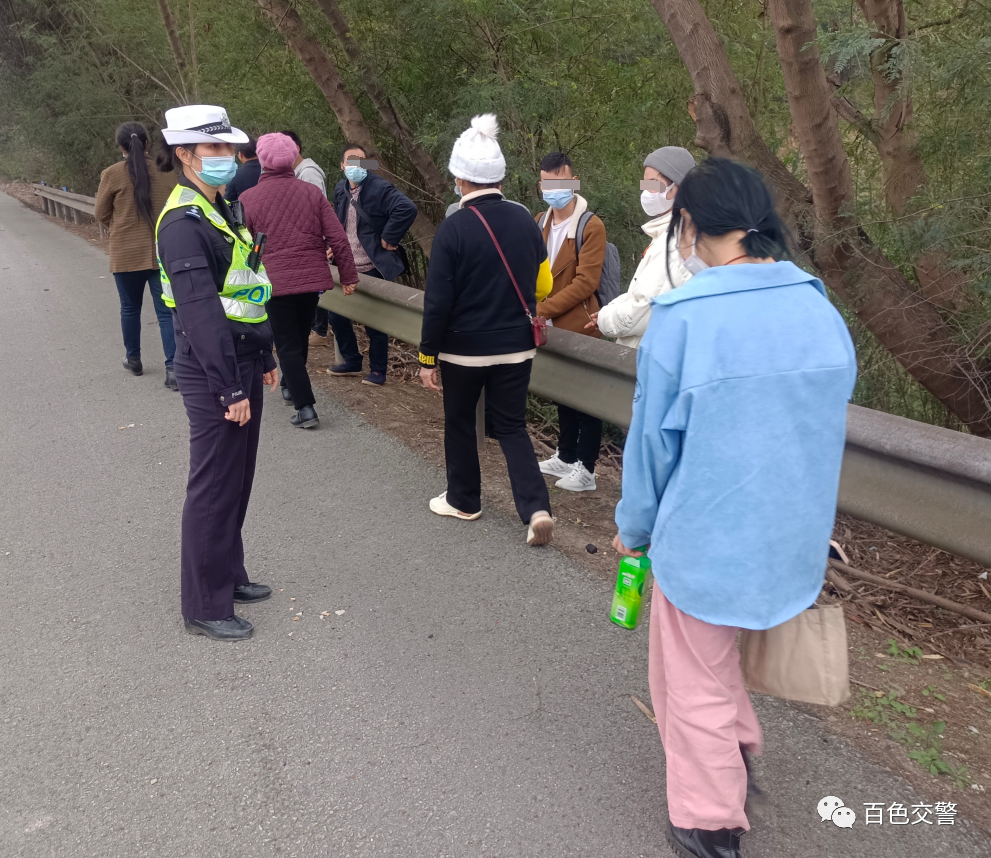 百色公安交警战线上的“铿锵玫瑰” 百色,公安,公安交警,交警,警战