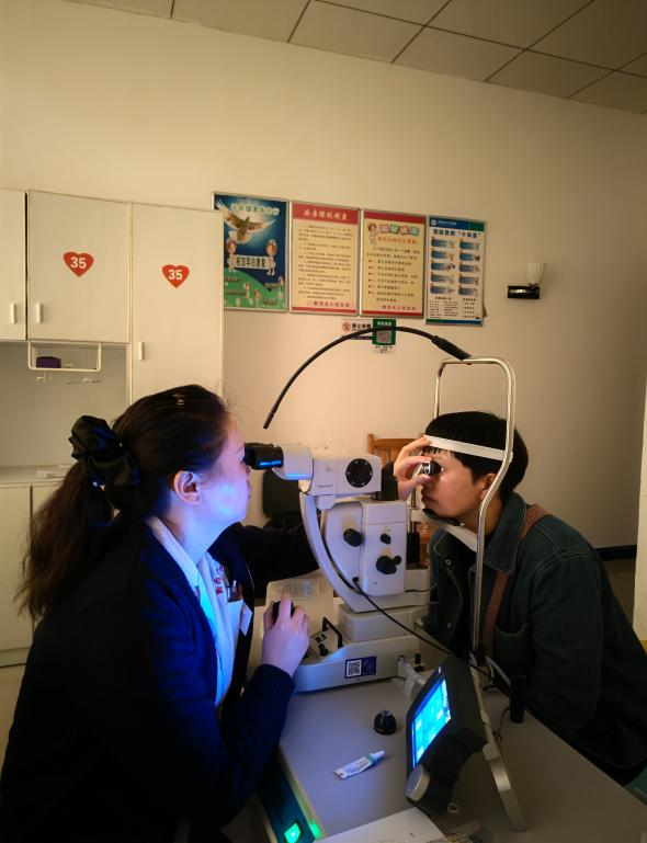 眼底激光机有什么牌子新技术新设备助推医院眼科前行——眼科开展“视网膜激光光凝术”新项目_https://www.jmylbn.com_新闻资讯_第6张