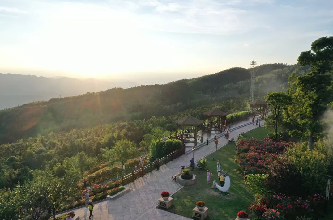 江津东胜凤凰国际小镇