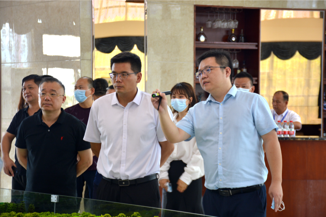 雨花区人民政府副区长周明调研红星全球农批中心 - 红星新闻 - 红星大