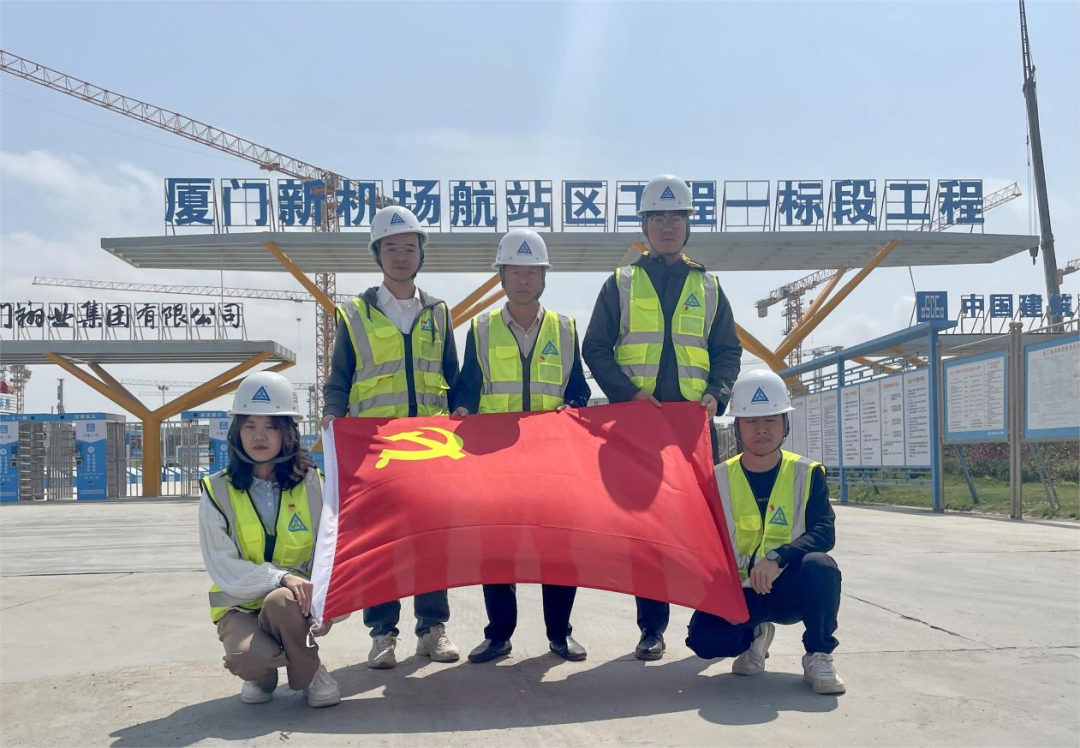 今晚必开生肖图特马