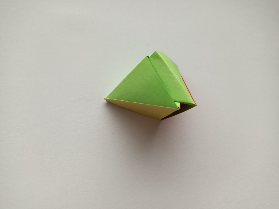 端午节，带孩子一起来折纸粽子吧！