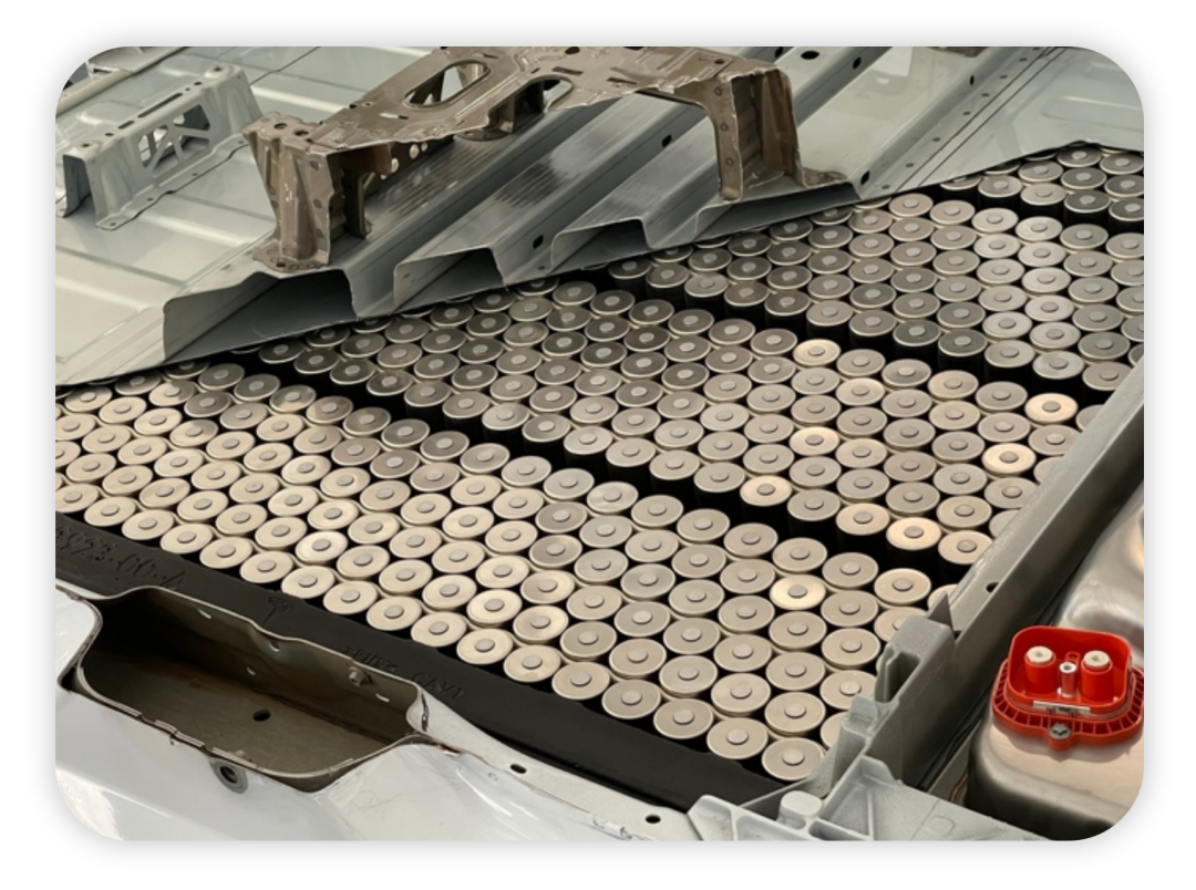 特斯拉Gigafactory Cyber Rodeo活動上的4680電池的圖7