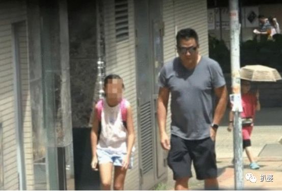 绝世渣男婚内被戴连环大绿帽，小20岁娇妻与老外车内热吻，这是我见过最大快人心的现世报了！（组图） - 69