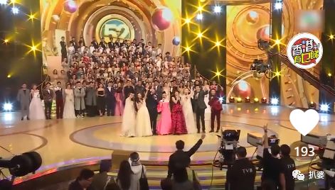 2019年度的TVB紅毯，凍齡港女們比槽點滿滿的禮服有看頭多了! 時尚 第2張