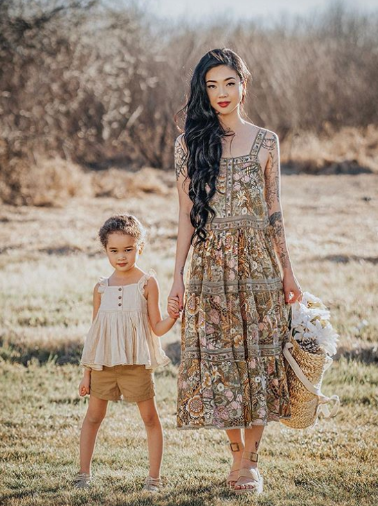 【育儿】“迪士尼公主”生Baby了？3岁就有惊人发量，网友：还好继承老妈的美貌，不然...（组图） - 57
