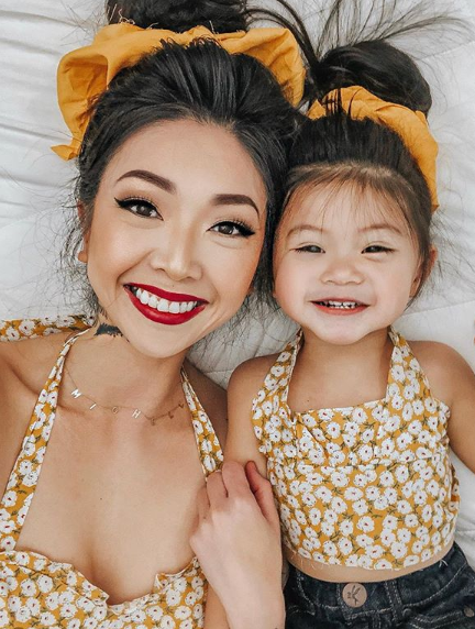 【育儿】“迪士尼公主”生Baby了？3岁就有惊人发量，网友：还好继承老妈的美貌，不然...（组图） - 36