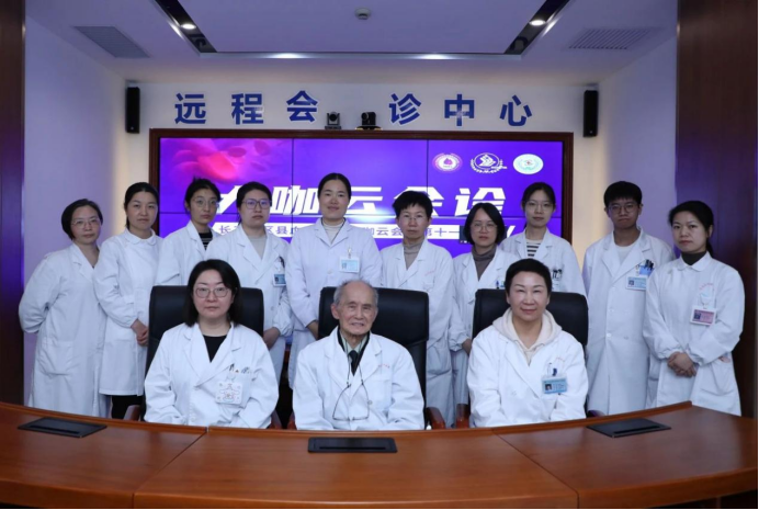 汇聚专业医学学术知识,提供线上线下整体解决方案