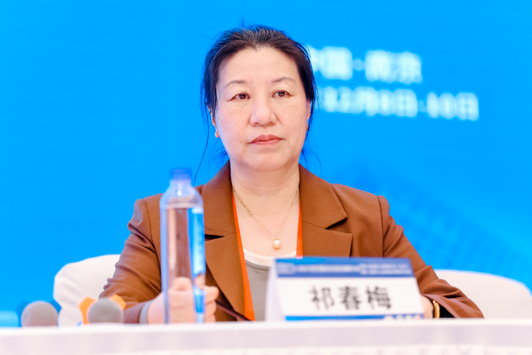 汇聚专业医学学术知识,提供线上线下整体解决方案