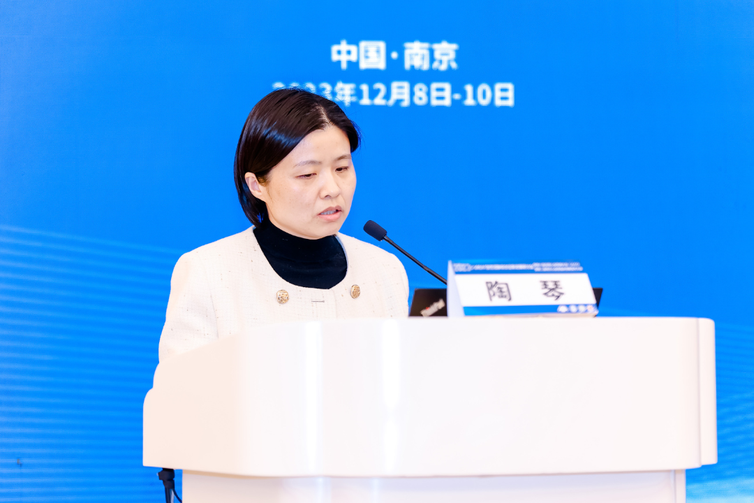 汇聚专业医学学术知识,提供线上线下整体解决方案