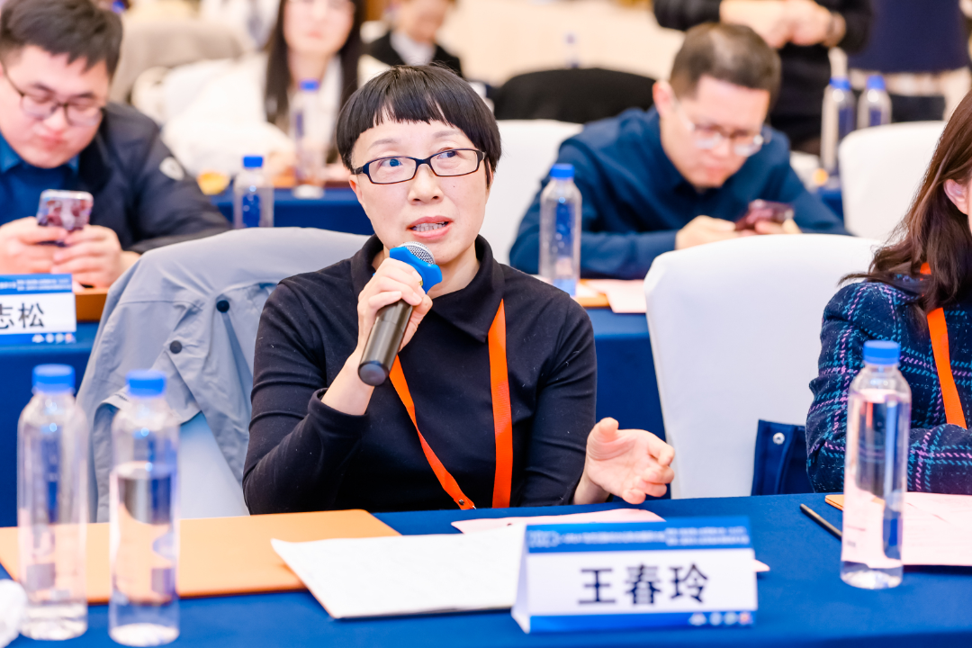 汇聚专业医学学术知识,提供线上线下整体解决方案