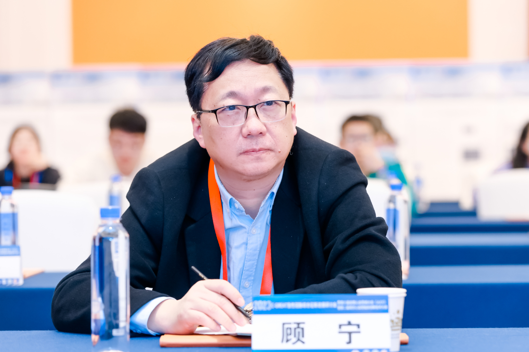 汇聚专业医学学术知识,提供线上线下整体解决方案