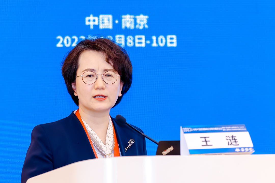 汇聚专业医学学术知识,提供线上线下整体解决方案