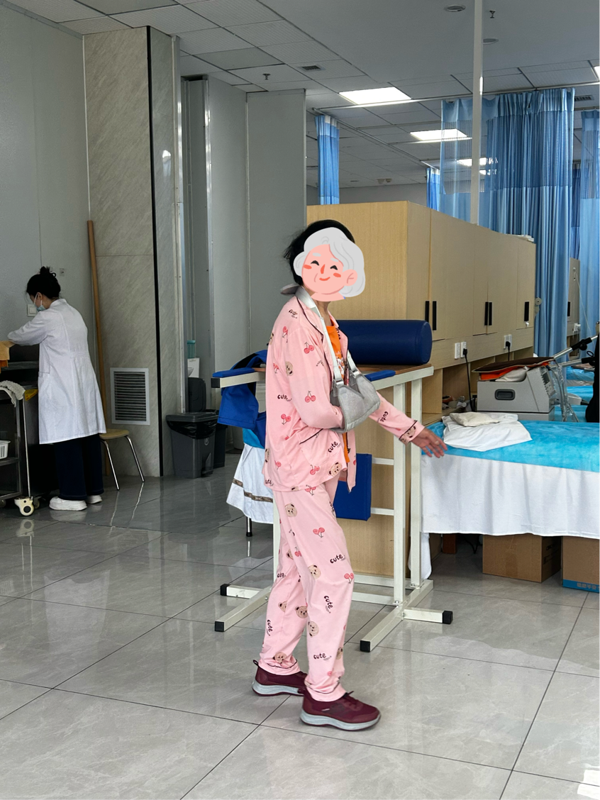 平行杠怎么拆康复故事 ｜ 三次手术+偏瘫失语：她抓着平行杠，把“不可能”走成了“慢慢来”_https://www.jmylbn.com_新闻资讯_第19张