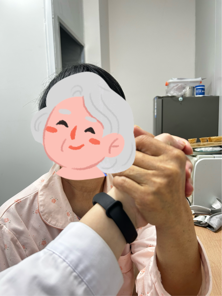 平行杠怎么拆康复故事 ｜ 三次手术+偏瘫失语：她抓着平行杠，把“不可能”走成了“慢慢来”_https://www.jmylbn.com_新闻资讯_第24张