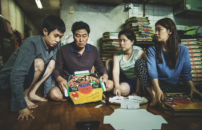 《寄生虫》：这个时代，我们只能选择互相寄生