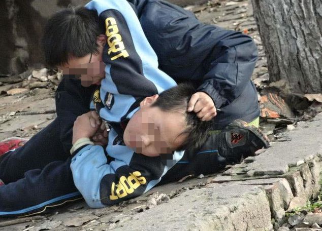 红袖箍：权力的毛细血管