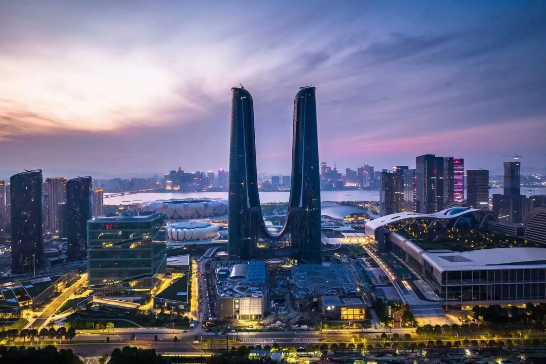 杭州世纪中心杭州之门最新楼盘信息价格房价地标写字楼