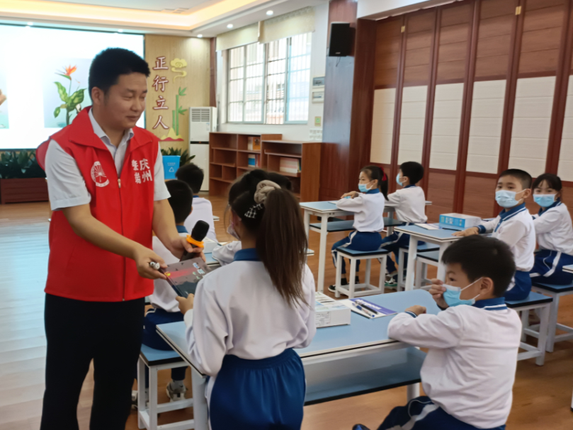 科普进校园科创植心田活动走进肇庆市第四小学