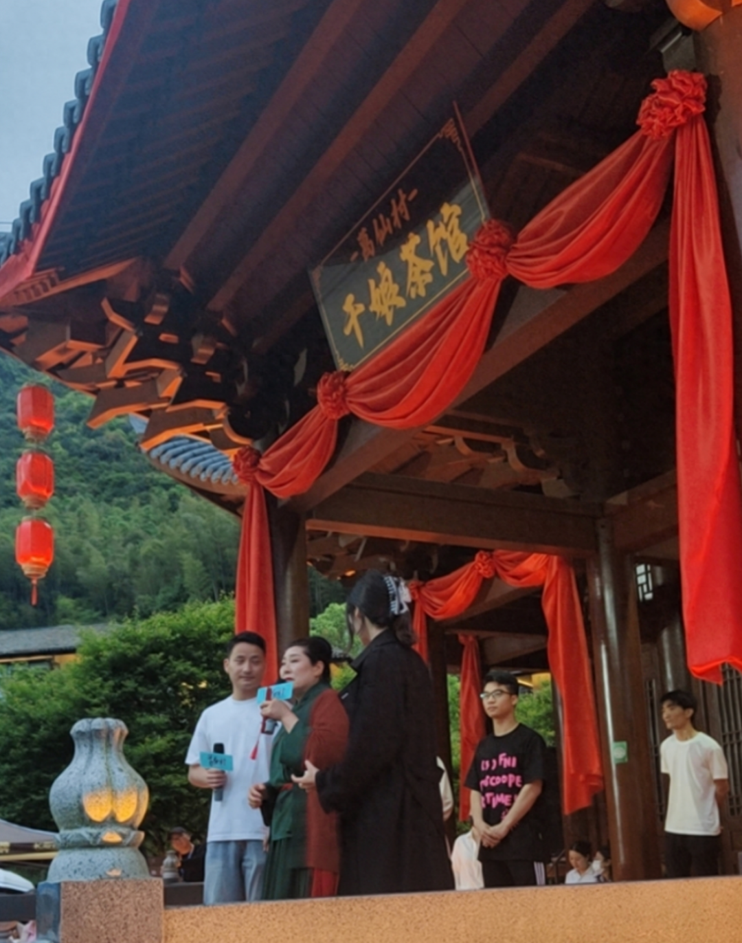 记者亲身体验“王婆说媒”：她很亲切，真的想帮我找个合适对象