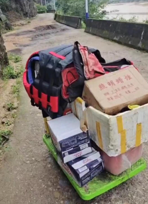 广东梅州村民讲述：洪水铲平房子，只剩石头和平地