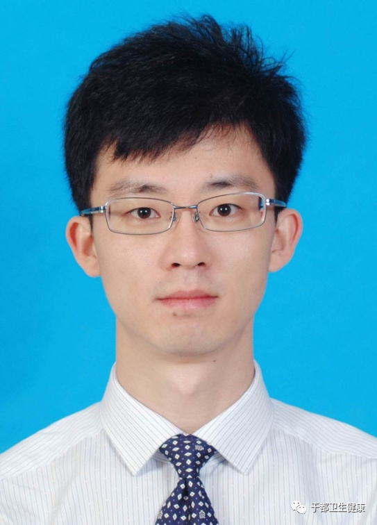 师从我国著名胸外科学家王俊院士.