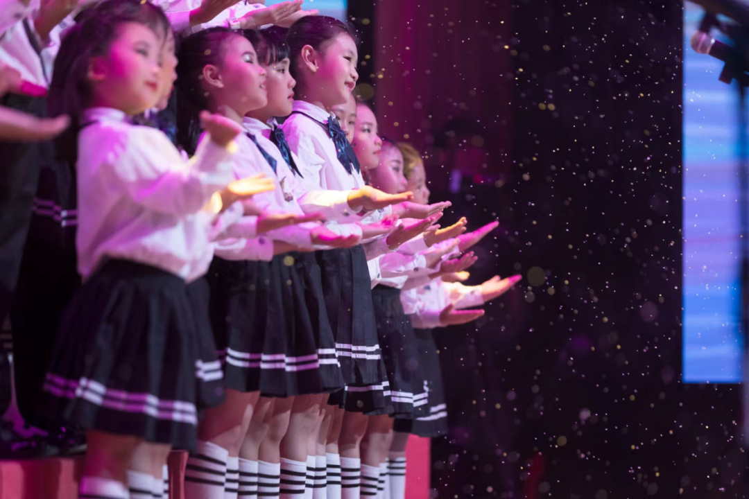 "最春风"合唱团亮相|慕音少儿合唱团